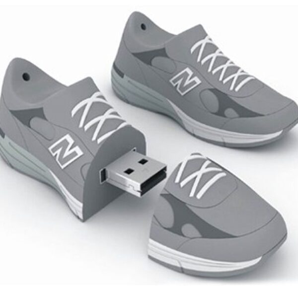 Memoria USB stick sport zapatos SKLC-16